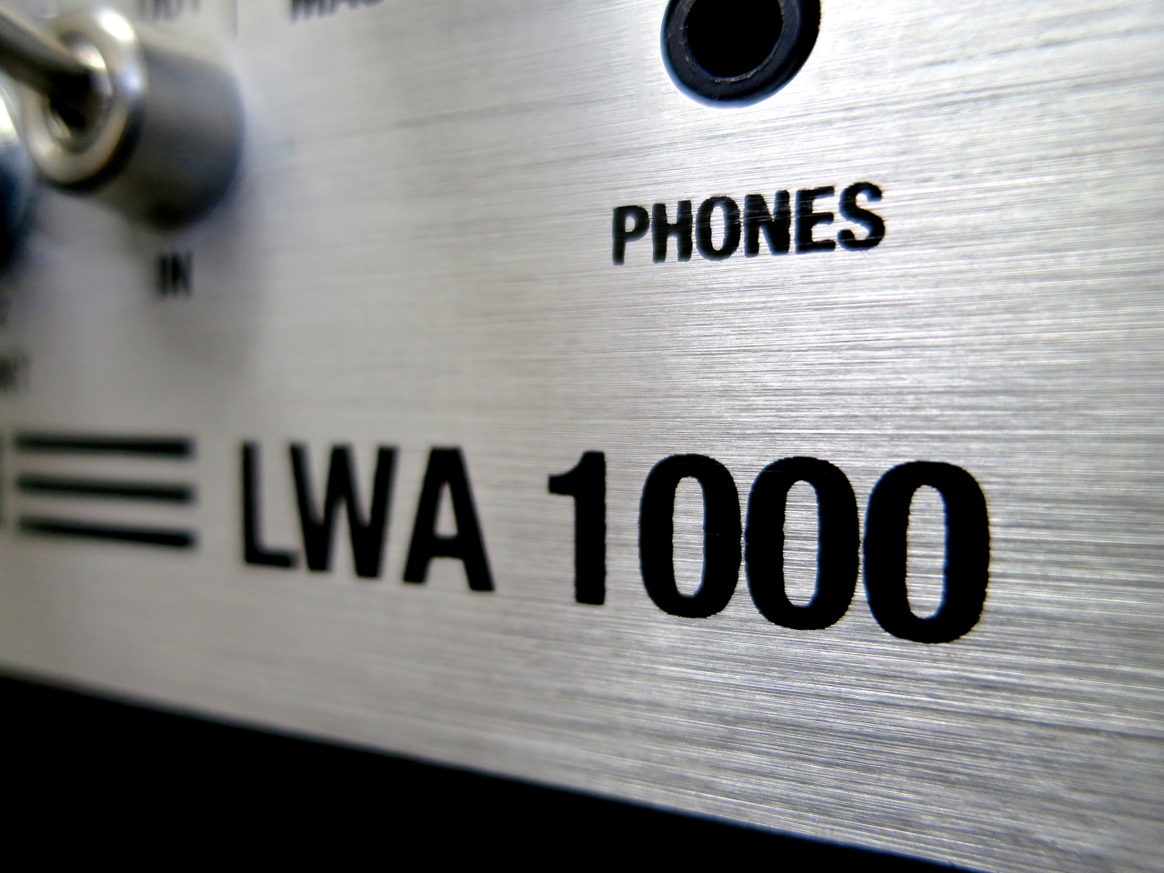 warwick-lwa-1000-e28093-logo.jpg